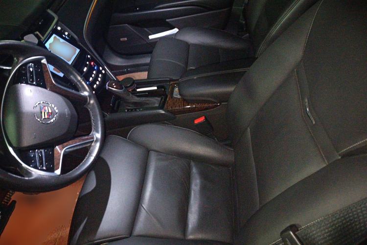 Used Cadillac XTS 2014 28T Luxury Model
