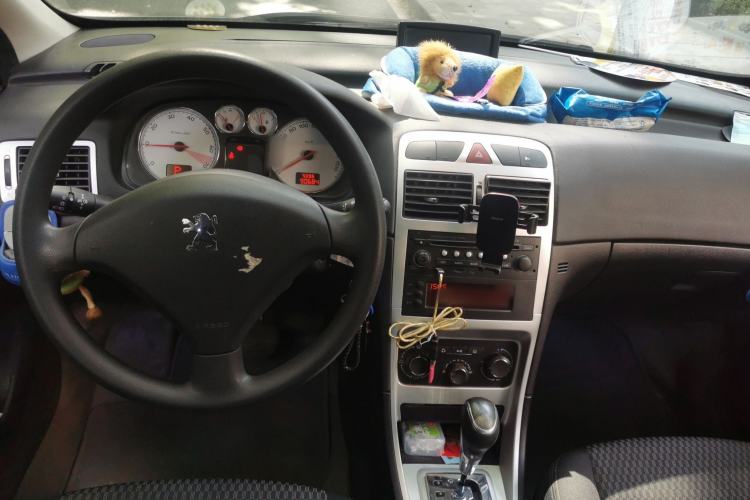 Used Peugeot 307 2012 Hatchback 1.6L Automatic Comfort Edition