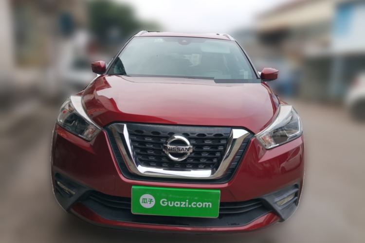 Used Nissan Kicks 2018 1.5L CVT Smart Connect Deluxe Edition Front