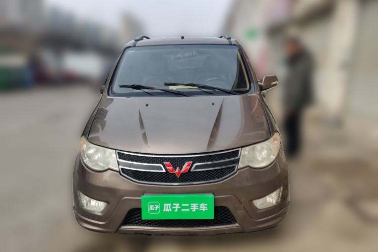 Used Wuling Hongguang 2014 1.2L S Comfort Model China IV