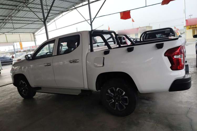 Used Changan Lantop 2023 2.0T Manual 4x4 Diesel Elite Standard Cab
