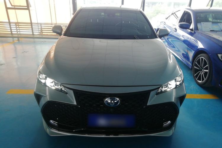 Used Toyota Avalon 2019 Dual-Engine 2.5L Luxury Edition China VI Standard
