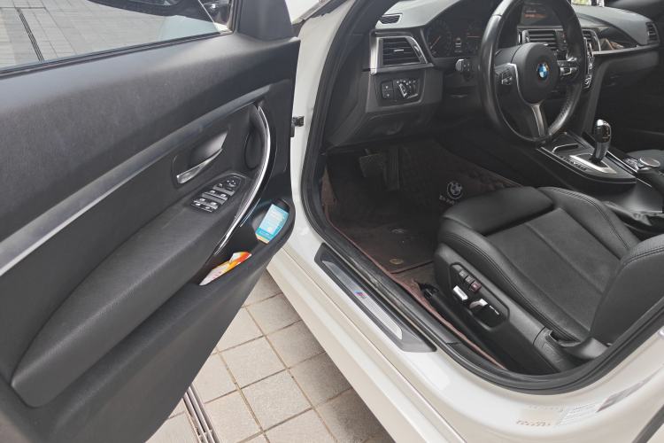 Used BMW 3 Series GT 2019 320i M Sport Package
