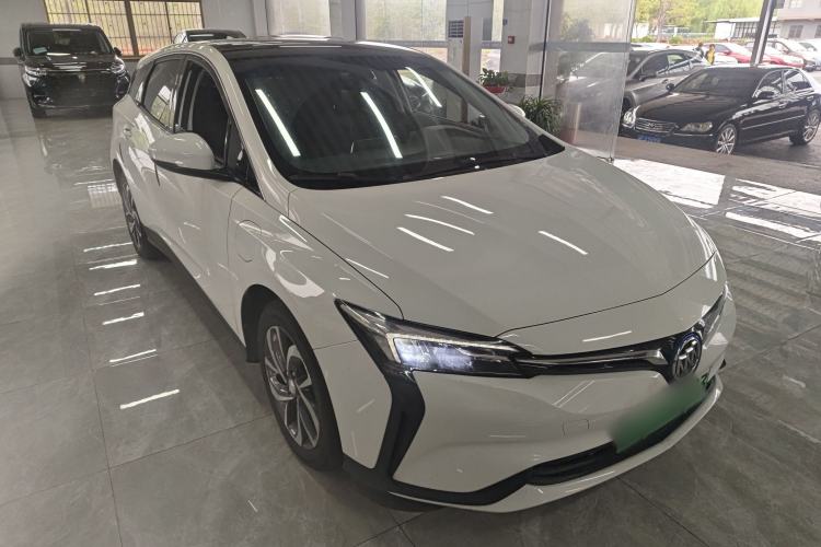 Used Buick Velite 6 2019 Connected & Smart Edition Front Right 45 Deg