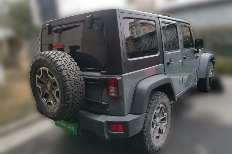 Used Jeep Wrangler 2013 3.6L Sahara Four-Door Edition
