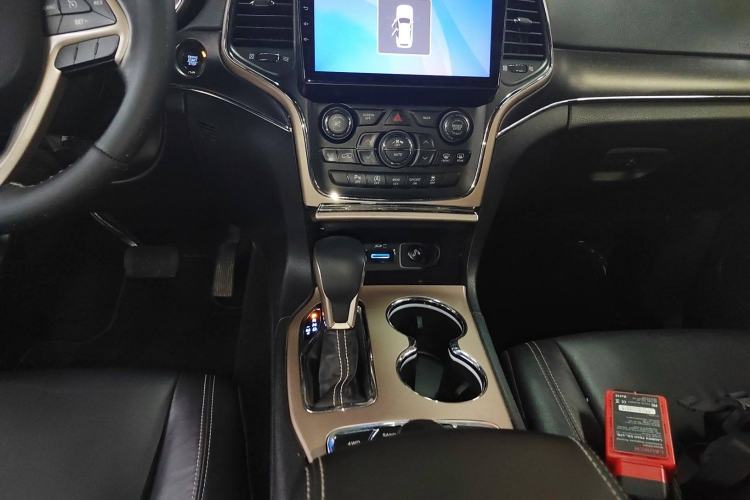 Used Jeep Grand Cherokee 2016 3.0L Comfort Navigation Edition