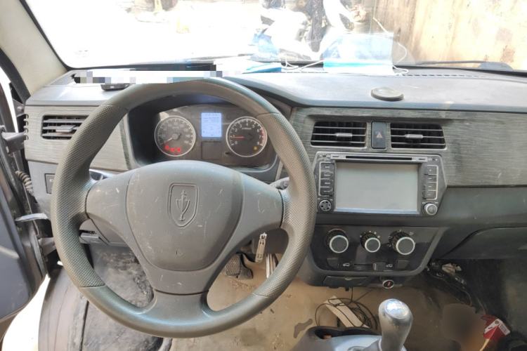 Used Jinbei Hiace X30 2013 1.3L Standard Version
