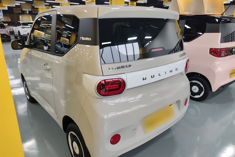 Used Wuling Hongguang MINIEV 2024 3rd Generation 215km Youth Edition Exterior 2
