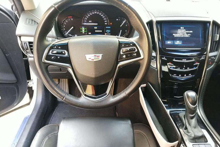 Used Cadillac ATS-L 2017 28T Fashion Edition Steering Wheel