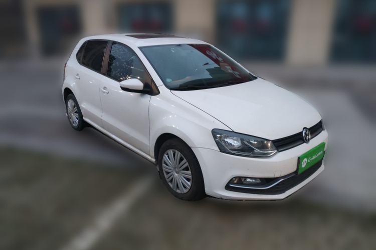 Used Volkswagen Polo 2016 1.6L Automatic Comfort Model Front Right 45 Deg