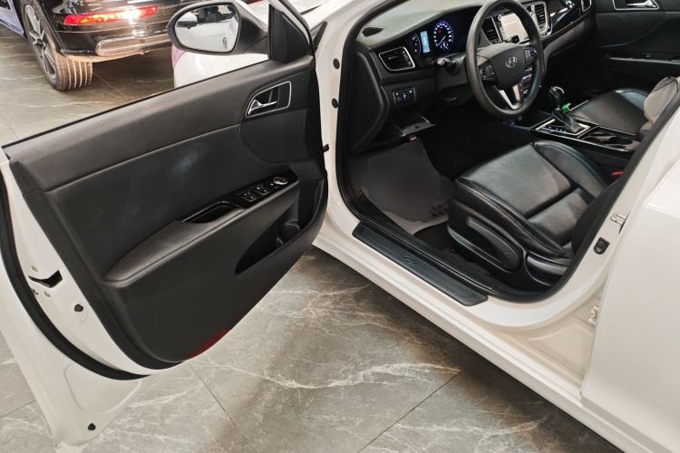 Used Hyundai Mistra 2014 1.8L Automatic Smart GLS