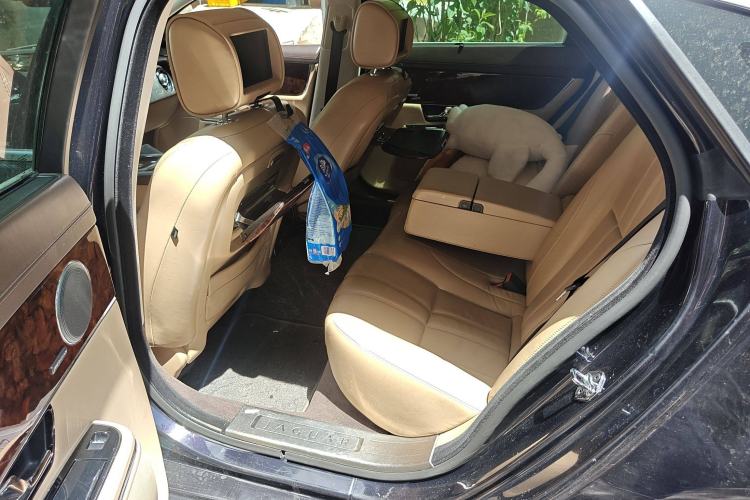 Used Jaguar XJ 2013 XJL 3.0 SC Panoramic Business Edition
