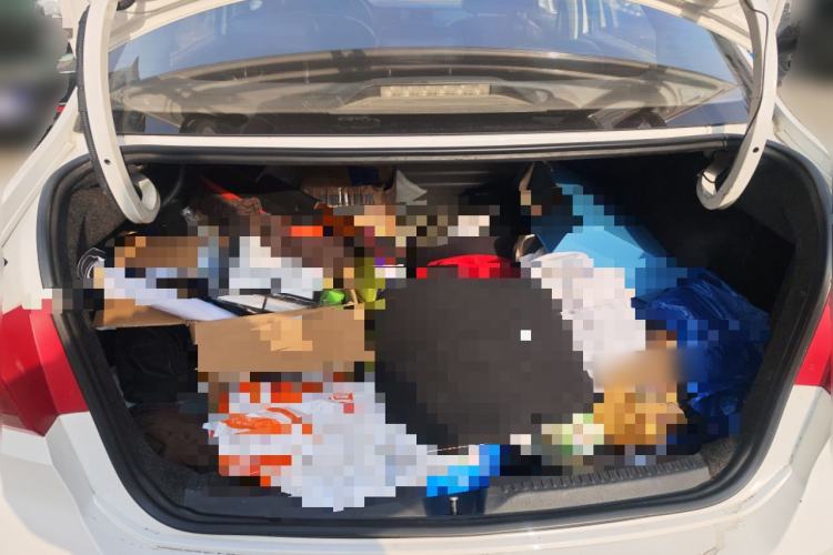 Used Volkswagen Santana 2013 1.6L Manual Fashion Edition Trunk