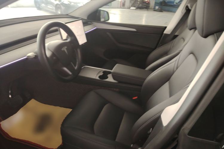 Used Tesla Model Y 2024 Long-Range All-Wheel-Drive Version