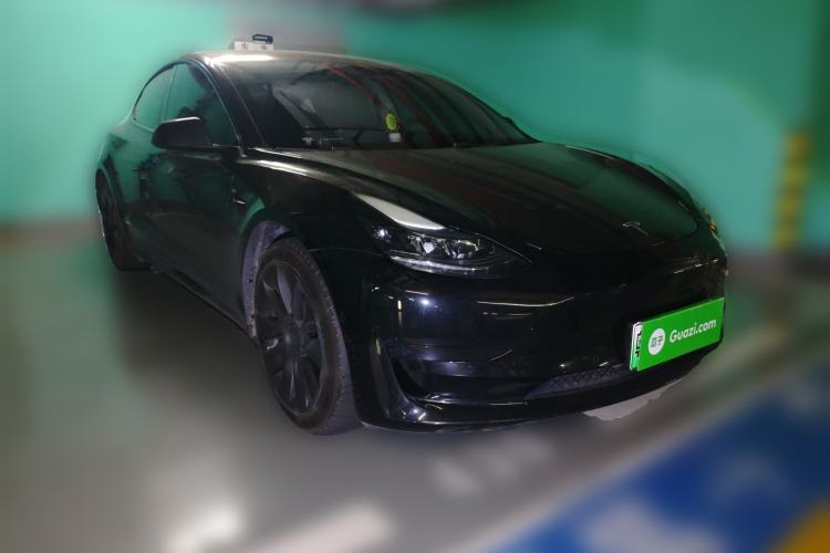 Used Tesla Model 3 2022 Rear-Wheel-Drive Version Front Right 45 Deg