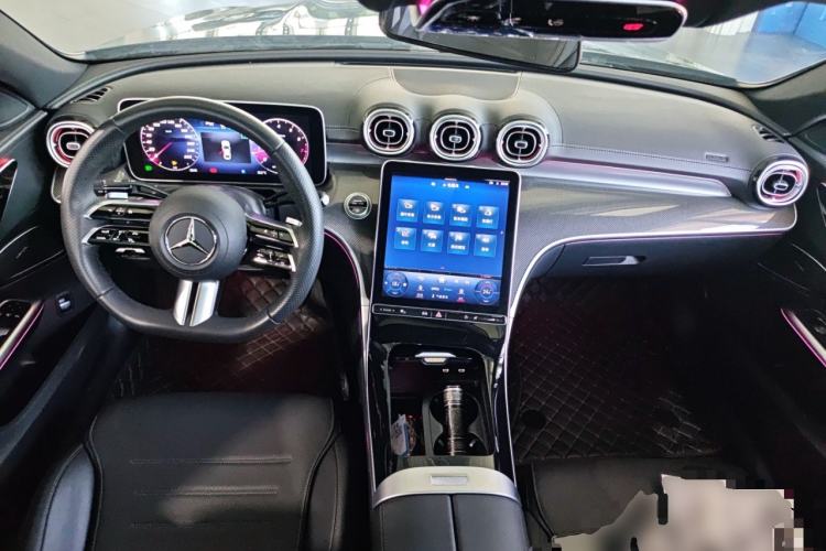 Used Mercedes-Benz C-Class 2023 Restyled C 260 L Sport Edition Center Console