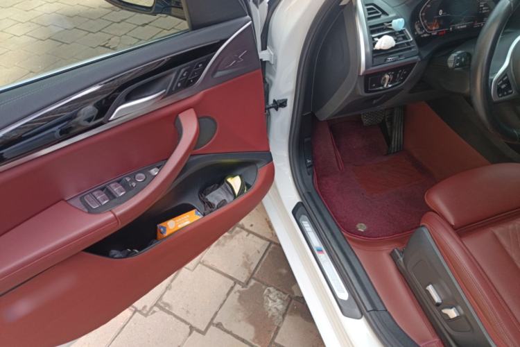 Used BMW X3 2022 xDrive25i M Sport Package Driver Seat