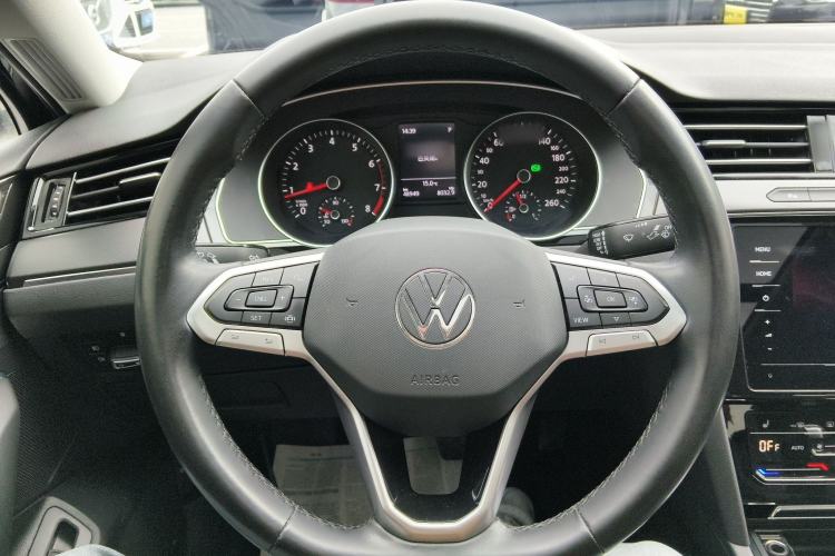 Used Volkswagen Magotan 2020 330TSI DSG Leading Model Steering Wheel
