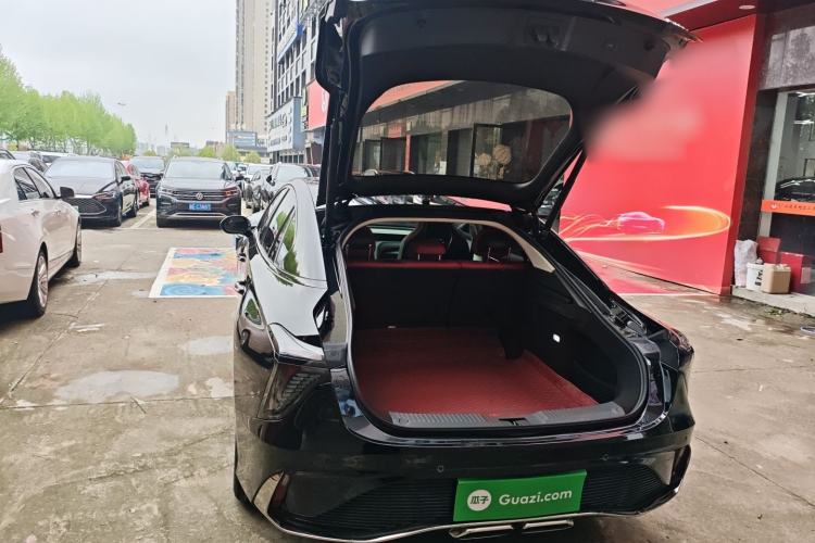 Used Hongqi H6 2025 2.0T ZhiMei Edition Trunk