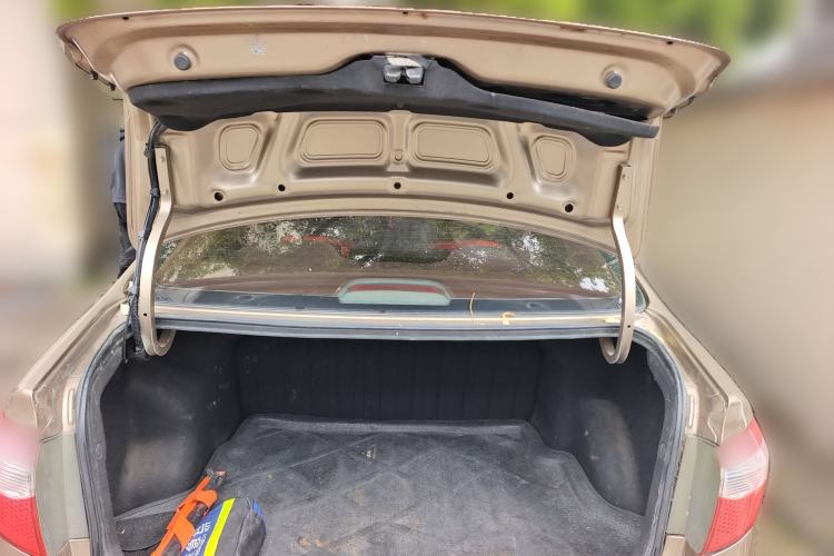 Used Kia K2 2011 Sedan 1.4L Manual Transmission GL
