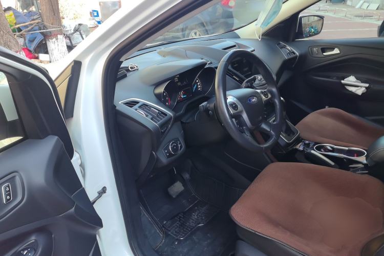 Used Ford Kuga 2013 2.0L GTDi Four-Wheel-Drive Sport Model Driver Seat