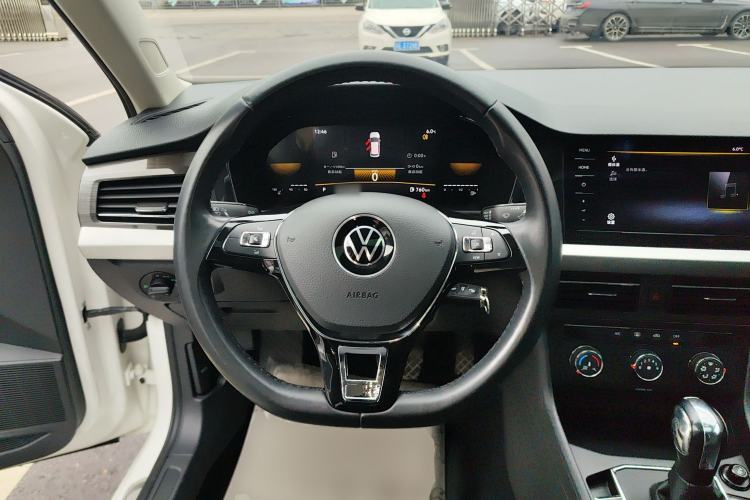 Used Volkswagen Lavida 2022 1.5L Automatic Comfort Edition
