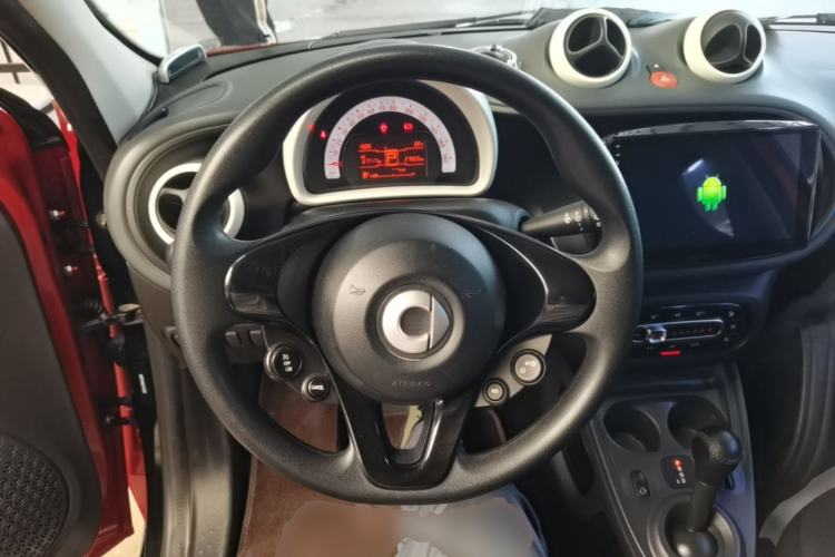 Used smart forfour 2016 1.0L 52 kW Dynamic Edition