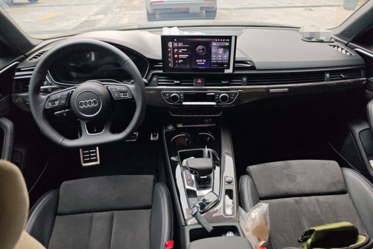 Used Audi A4L 2024 45 TFSI quattro Prestige Dynamic Edition Center Console