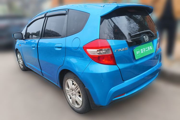 Used Honda Fit 2011 1.3L automatic comfort version
