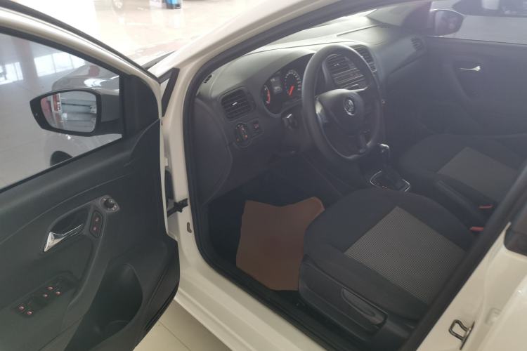 Used Volkswagen Polo 2016 1.4L Automatic Trendy Model
