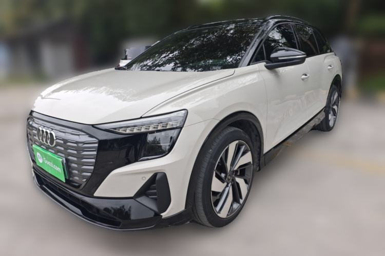 Used Audi Q5 e-tron 2022 40 e-tron Starlight Edition Mech Kit