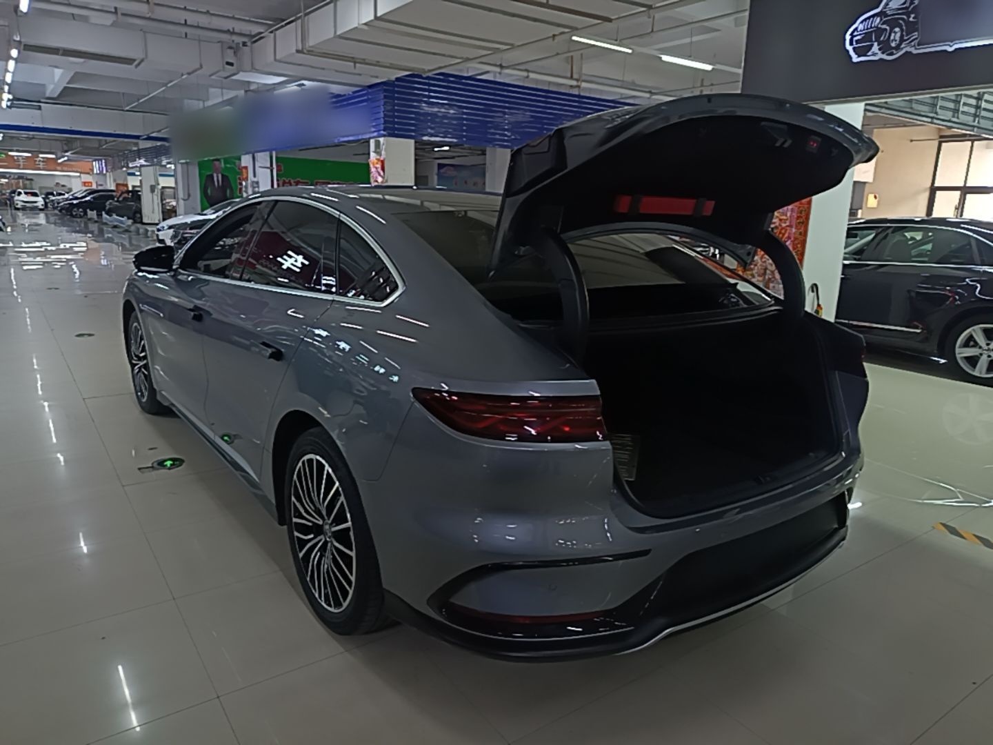 BYD Han 2023 EV Champion Edition 506KM Front-Wheel-Drive Premium Model — снимка 4