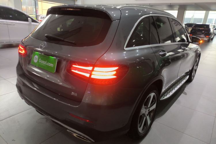 Used Mercedes-Benz GLC 2017 GLC 300 4MATIC Sport Edition Rear Right 45 Deg
