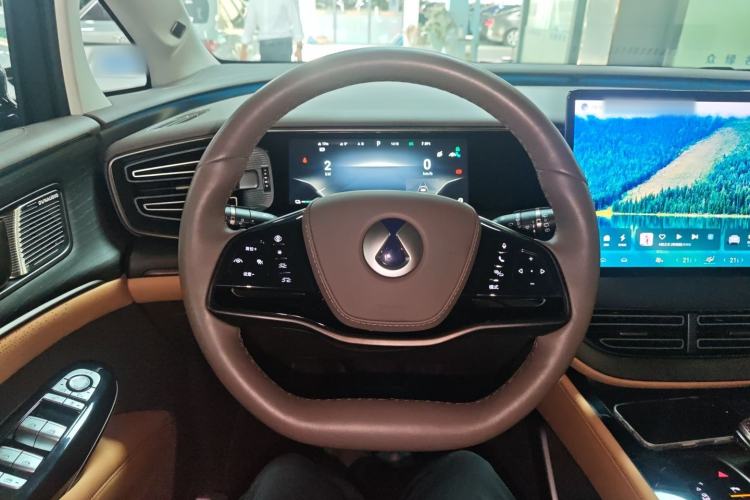 Used Denza D9 2022 DM-i 970 Four-Wheel Drive Flagship Model