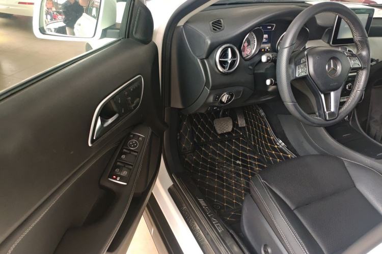 Used Mercedes-Benz GLA 2016 GLA 200 Fashion Model
