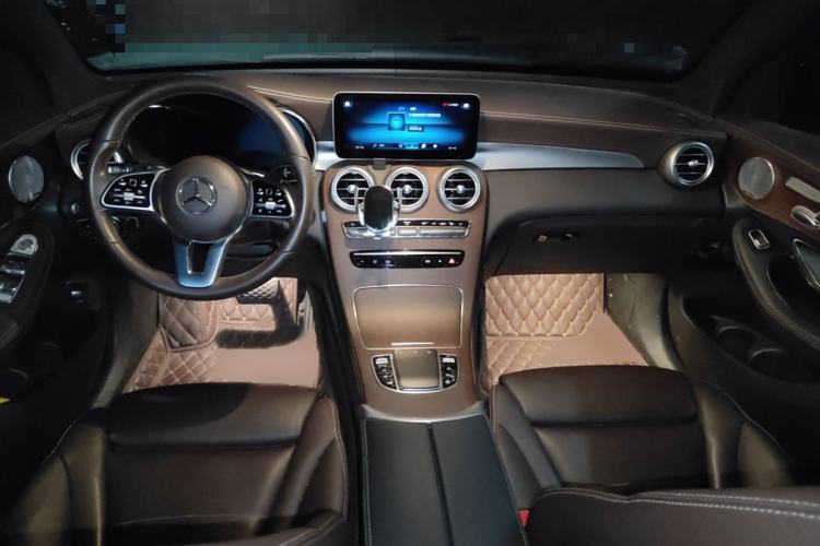 Used Mercedes-Benz GLC 2021 GLC 300 L 4MATIC Dynamic Model