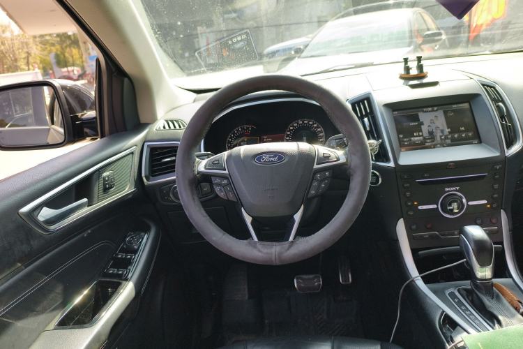 Used Ford Edge 2016 EcoBoost 245 Four-Wheel Drive Titanium 7-Seater
