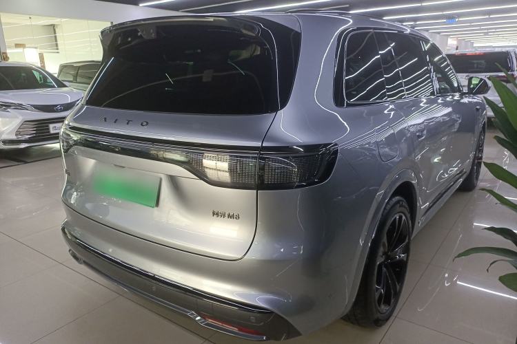 Used Hima AITO M8 2025 Extended-Range Ultra Version 53.4 kWh 5-Seater Edition
