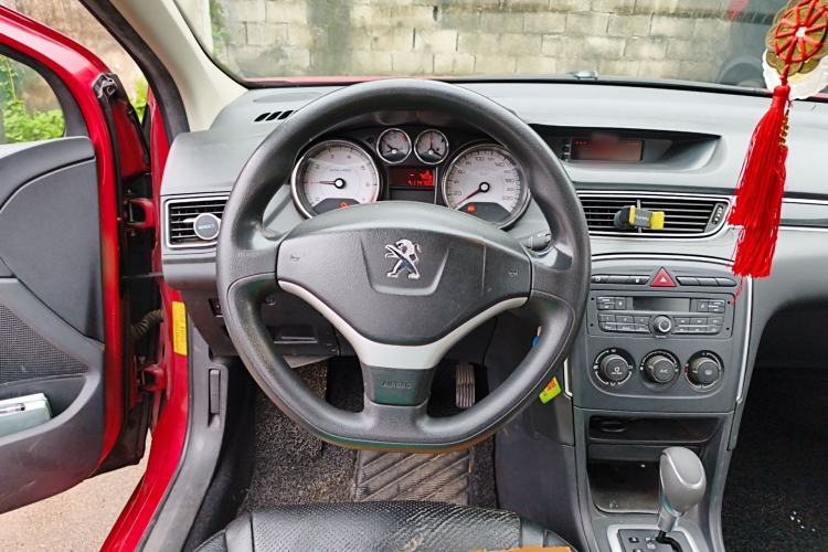 Used Peugeot 308 2012 1.6L Automatic YouShang Model Steering Wheel
