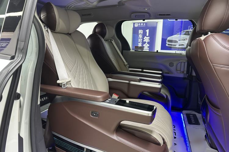 Used Toyota SIENNA 2023 2.5L Hybrid Comfort Edition Interior 11