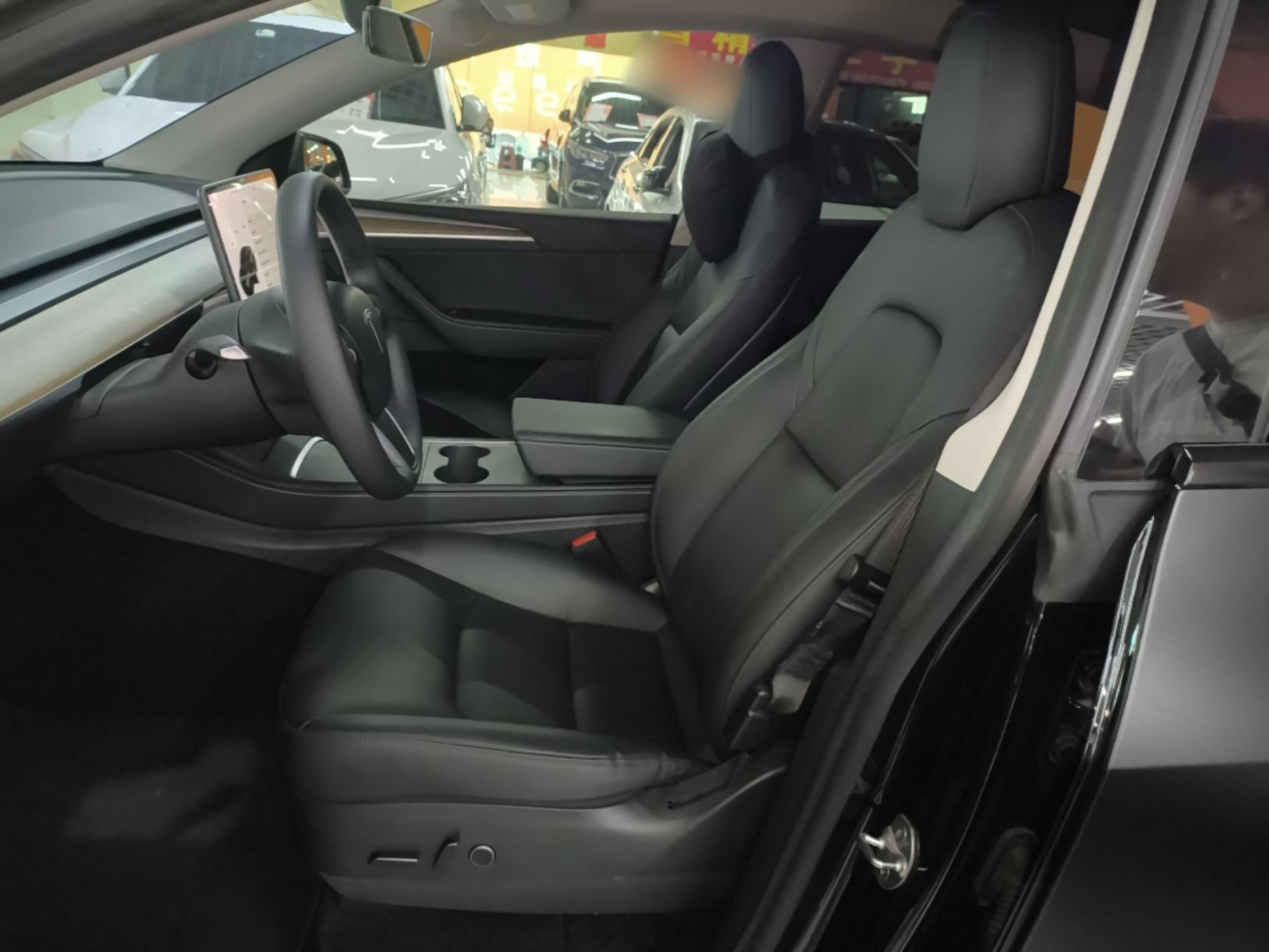 Interior delantero