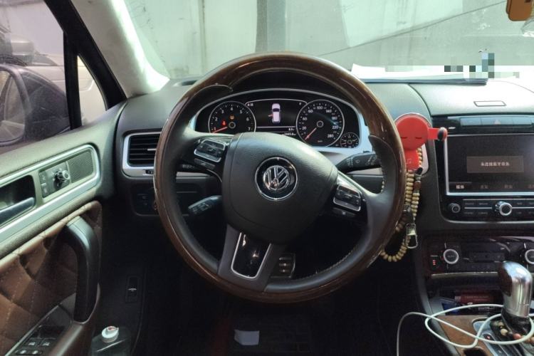 Used Volkswagen Touareg 2011 3.0 TSI Comfort Version
