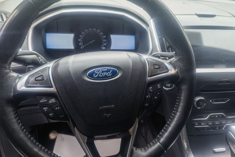 Used Ford Edge 2018 EcoBoost 245 Two-Wheel-Drive Titanium 7-Seater China V Standard
