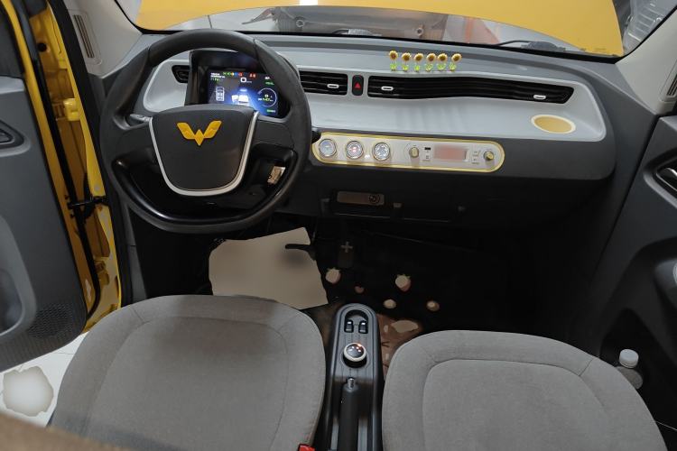 Used Wuling Hongguang MINIEV 2021 Macaron Premium Model – Lithium-NMC