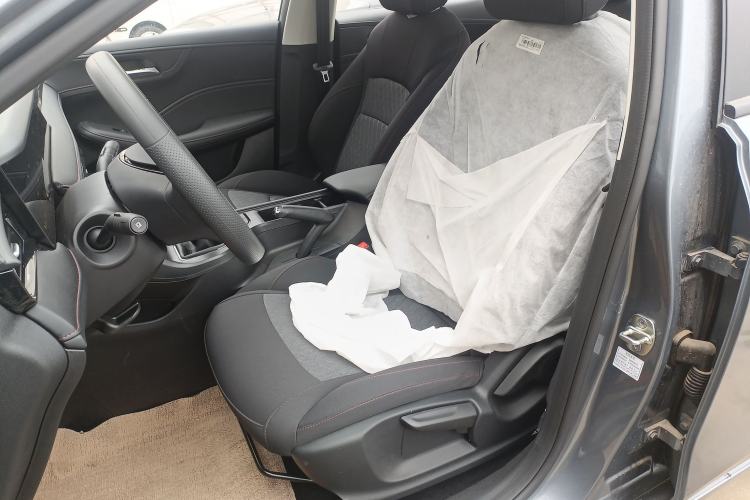 Used Roewe i5 2026 Model 1.5L Manual Comfort Version
