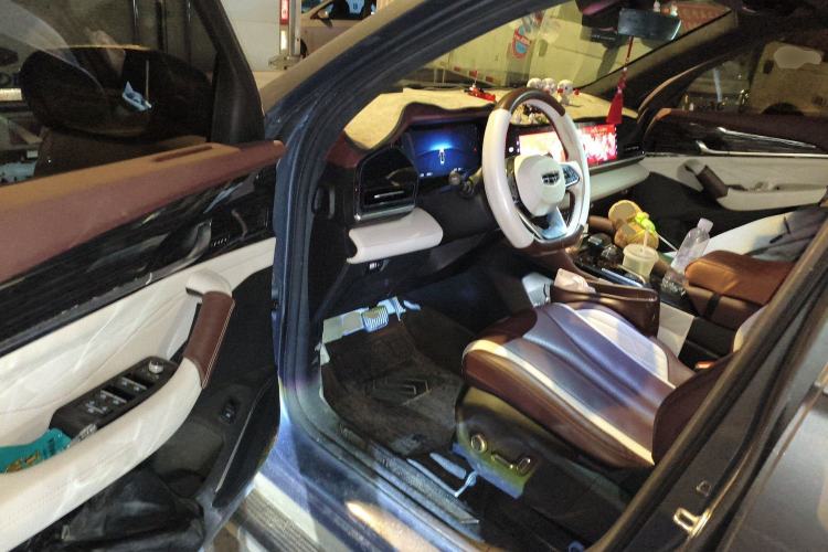 Used Geely Auto Monjaro L 2024 2.0TD High-Power Automatic Two-Wheel Drive Yunqi Version