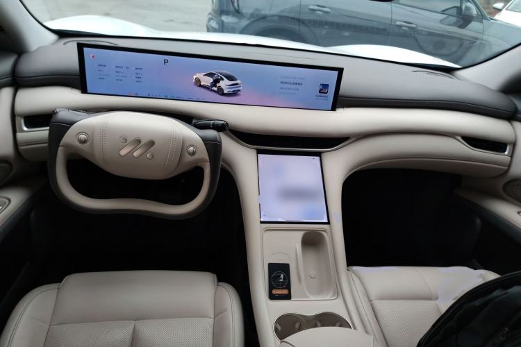 Used IM LS6 2025 Long-Range Lingxi Intelligent Driving Edition Center Console