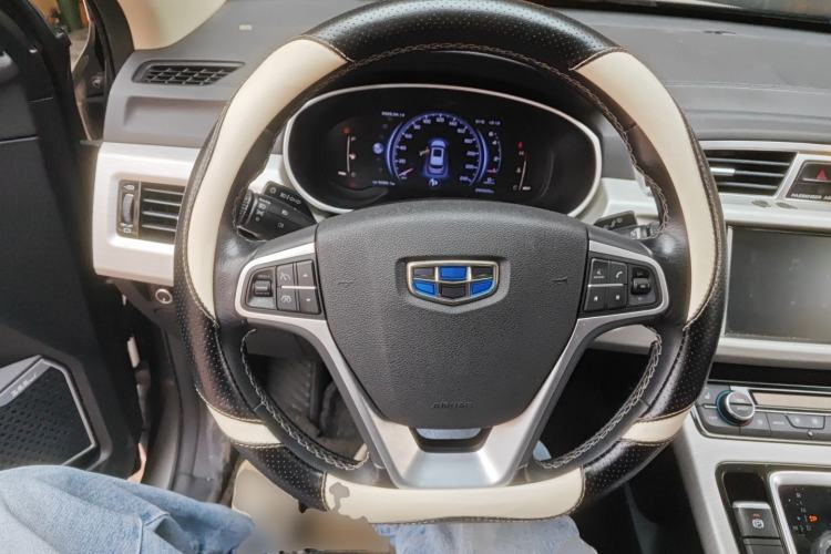 Used Geely Auto Emgrand X7 Sport 2020 1.8TD DCT Two-Wheel Drive Smart Connect 4G-Enabled Version
