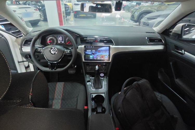 Used Volkswagen Lamando 2019 230TSI DSG Fashion Edition China V Standard