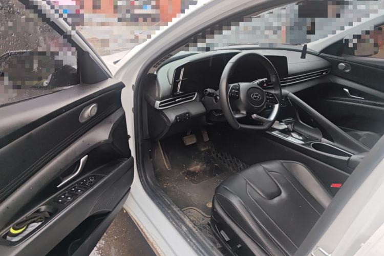 Used Hyundai Elantra 2022 1.5L CVT LUX Prestige Edition